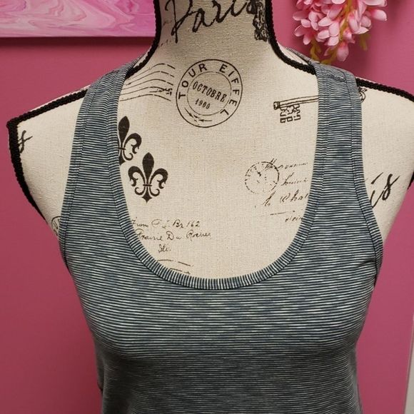 Zella 💟 Grey Striped Racertop Tank Top - Picture 6 of 12